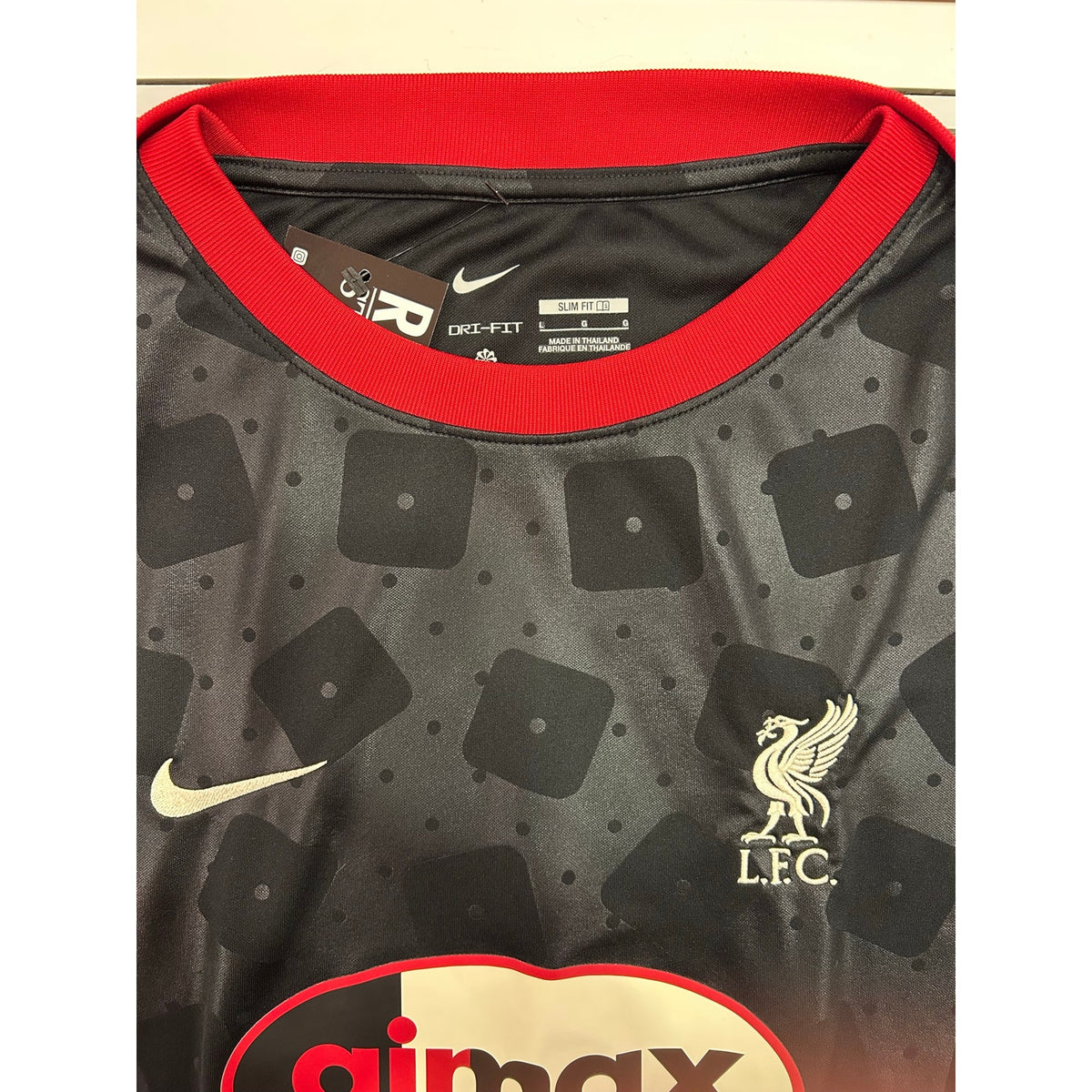 Liverpool F.C. Nike Airmax 95 Black Pre Match 2025 Jersey Size Large
