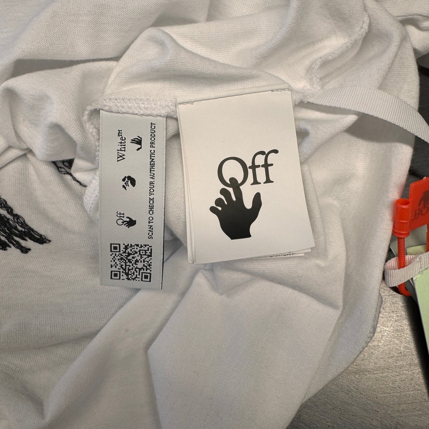Off-White Scribble Tee Shirt Embroidered NWT Authentic Size Large $780 Retail