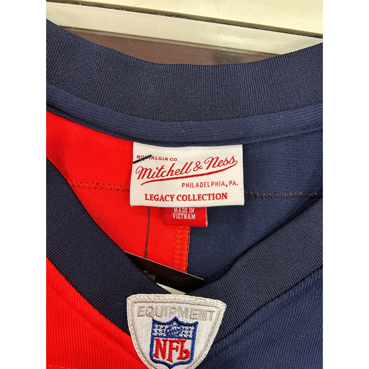 Randy Moss #81 Patriots Throwback 2007 Mitchell & Ness Jersey Size Large