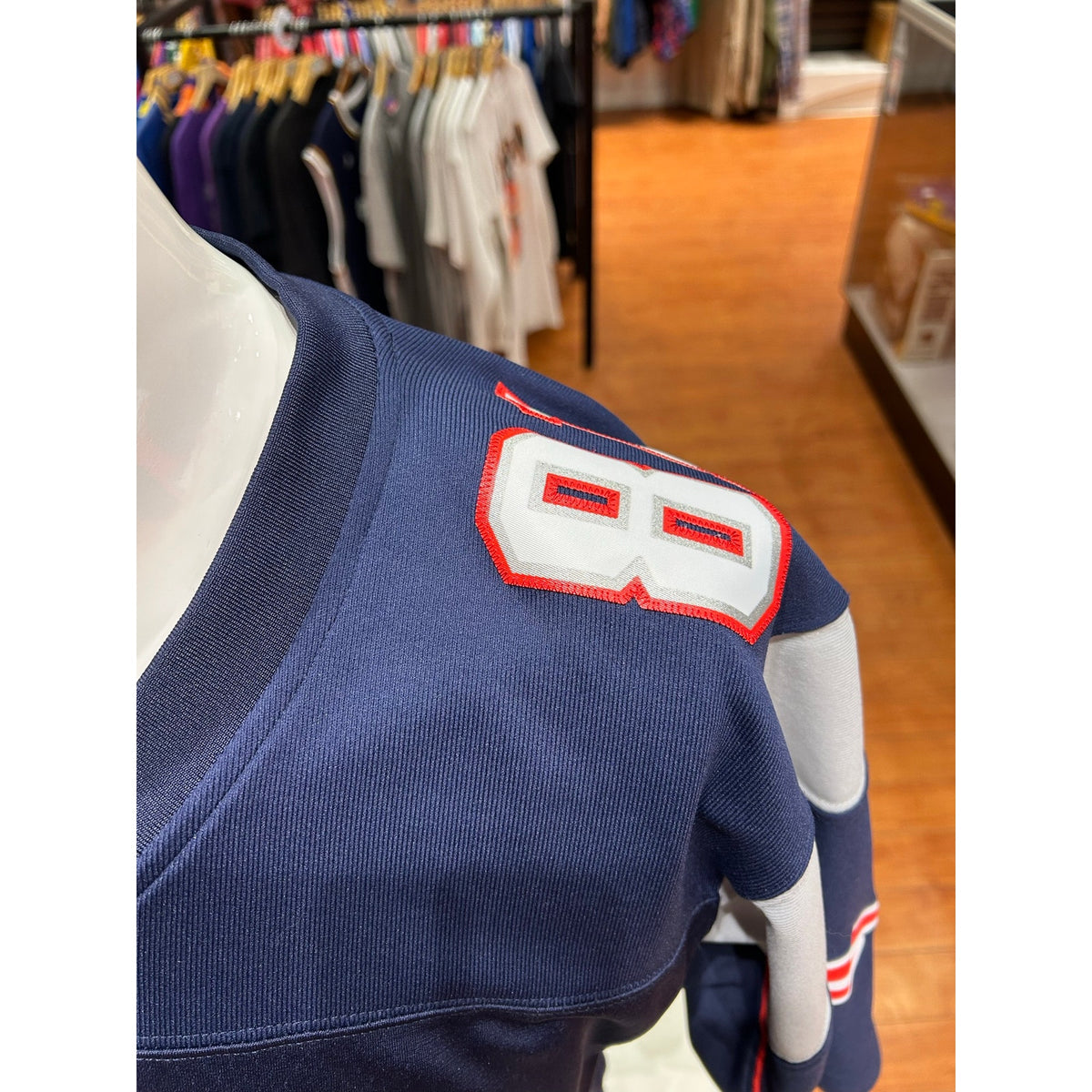 Randy Moss #81 Patriots Throwback 2007 Mitchell & Ness Jersey Size Large