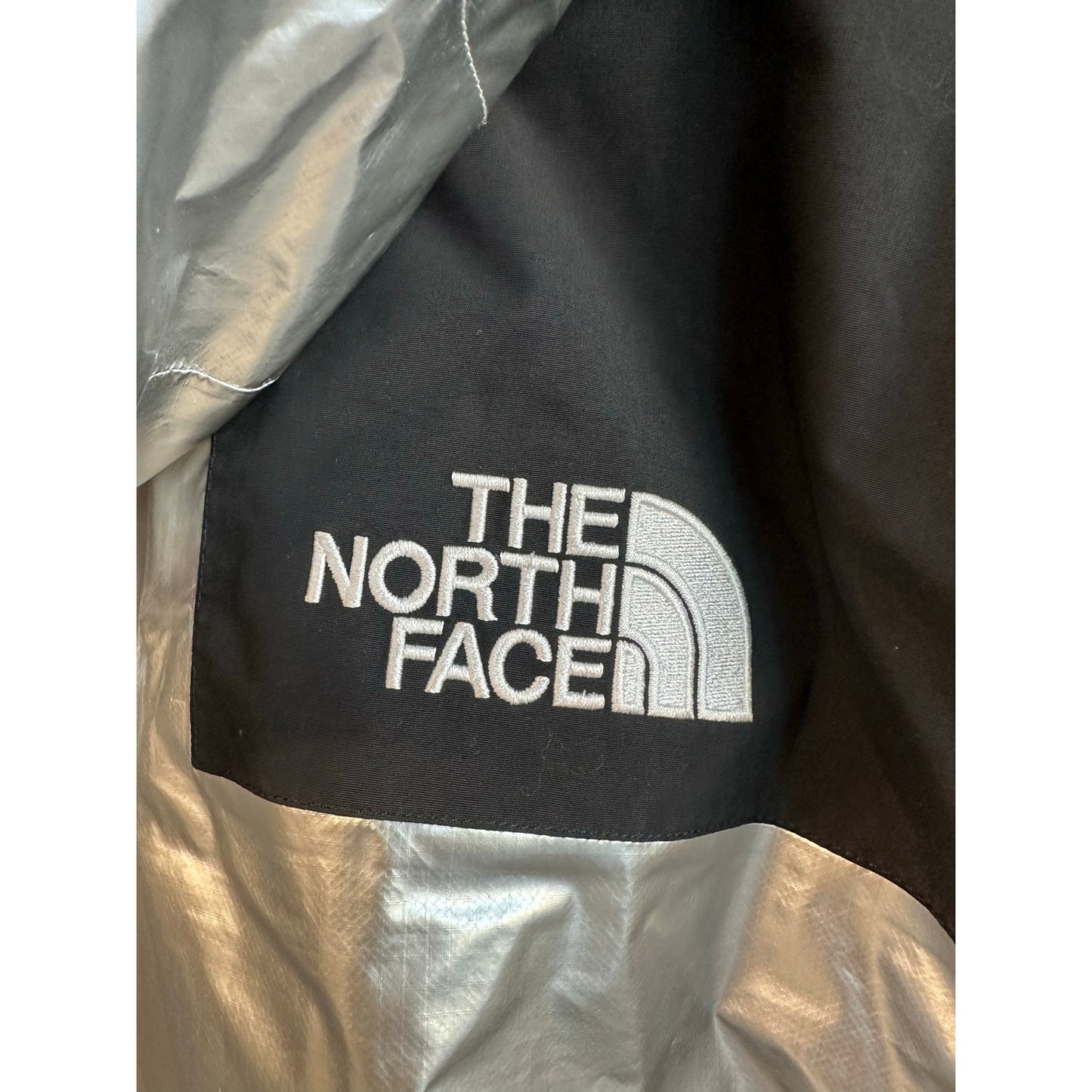 SS18 Supreme x The North Face Metallic Mountain Hooded Parka Jacket Size Medium