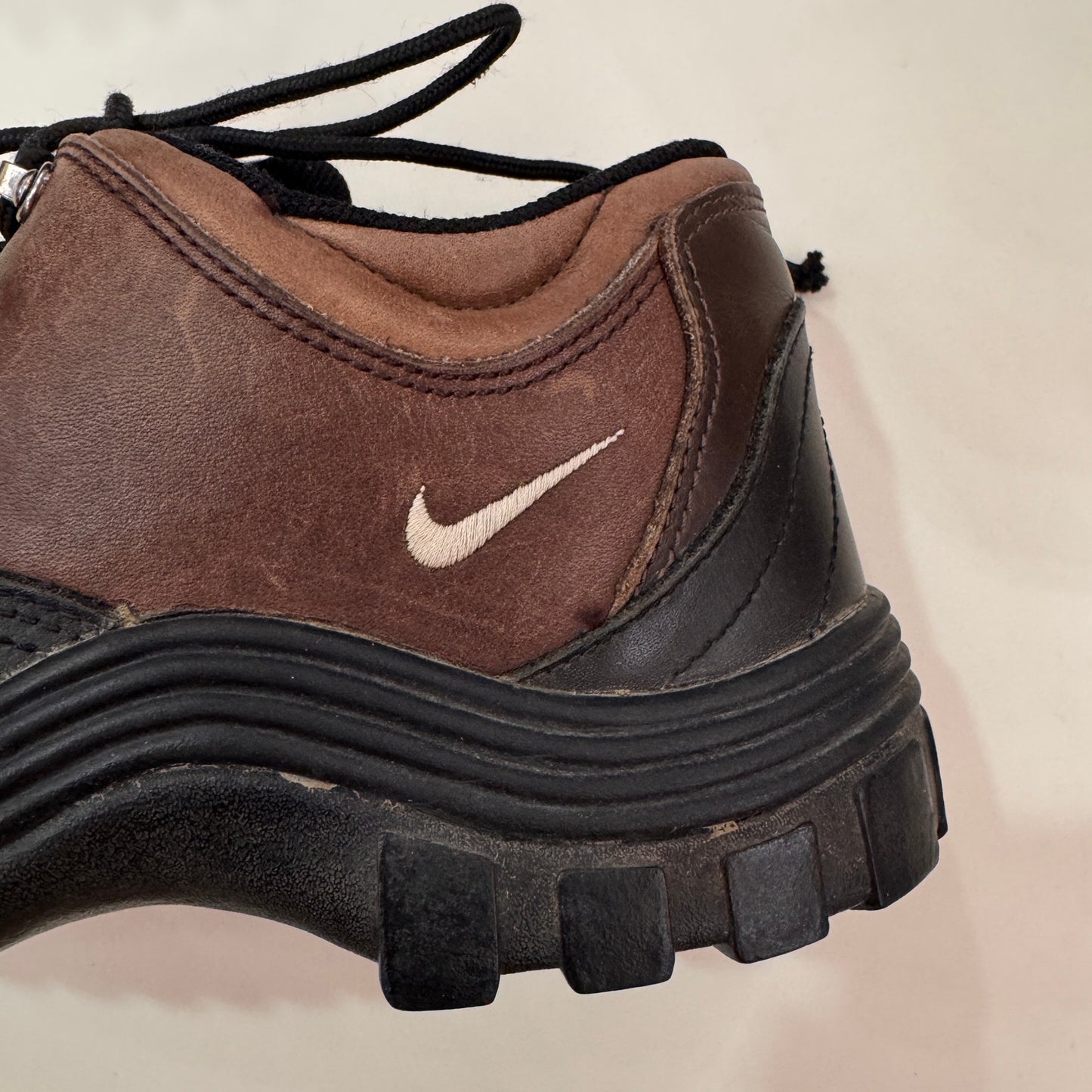 Vintage 1997 Nike ACG Hiking Shoe Sawtooth Y2K Brown Chunky Shoes Size 7.5 M / 8.5W