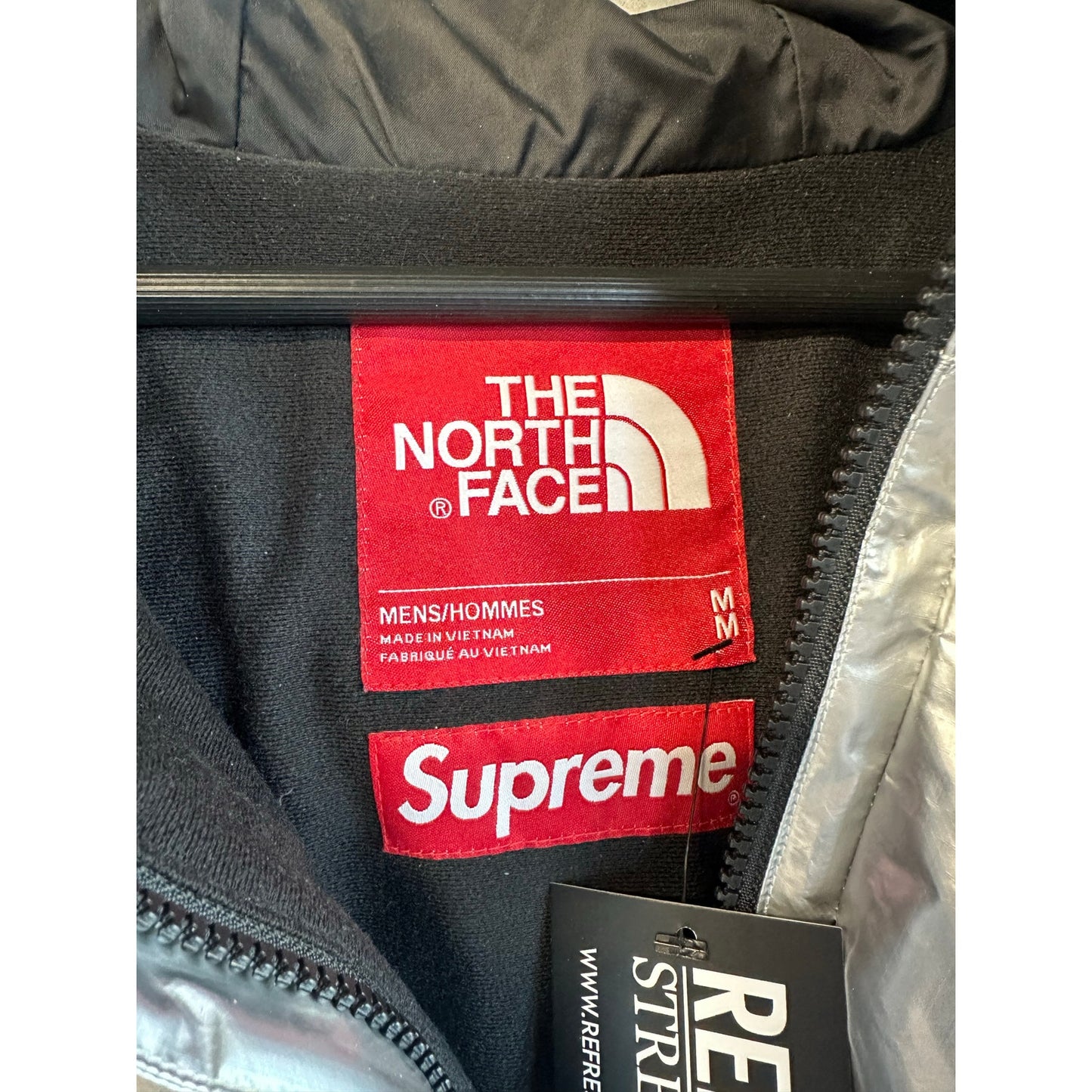 SS18 Supreme x The North Face Metallic Mountain Hooded Parka Jacket Size Medium